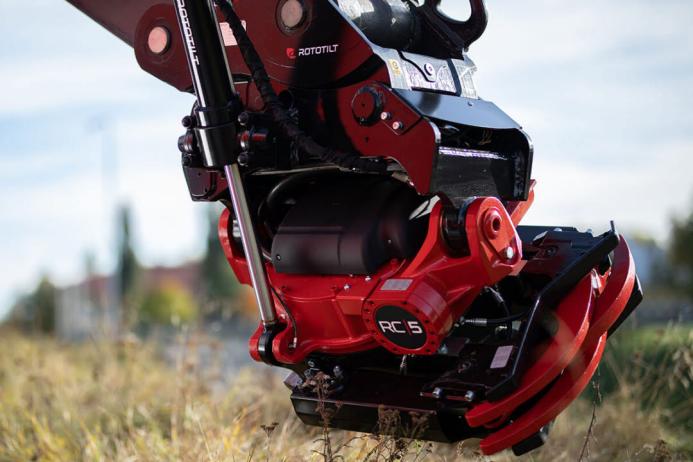 New EDA member Rototilt manufacture smart control systems as well as couplers and excavator attachments