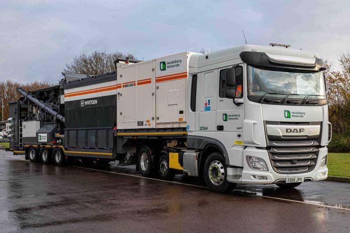 Heidelberg Materials taking delivery of their new Wirtgen KMA 240i mobile cold recycling plant