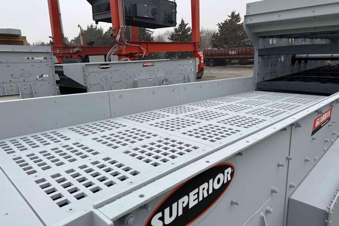 Superior’s heavy-duty Guardian scalping screen has been designed to accept large feed size 