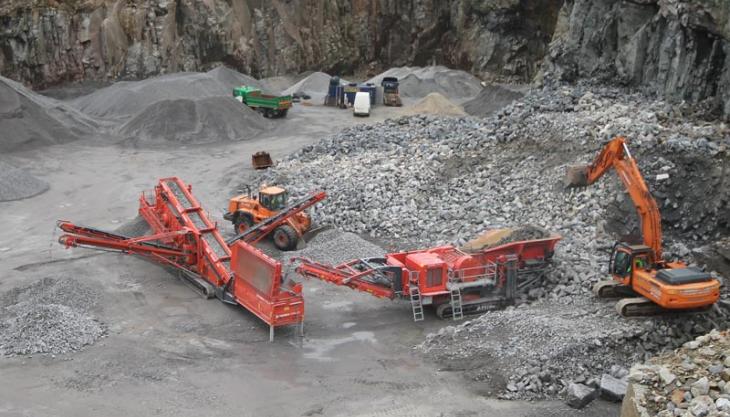 Terex Finlay J-1170 jaw crusher and 684 triple-deck screen
