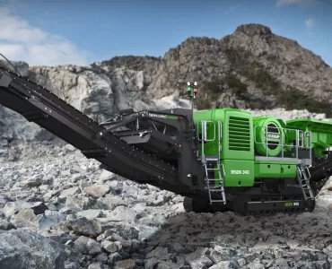 The new Bison 340 tracked jaw crusher from EvoQuip