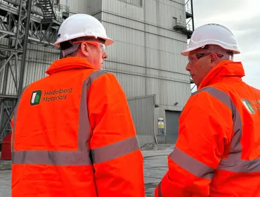 L-R: Lord Callanan with Heidelberg Materials UK chief executive officer Simon Willis