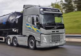 Volvo Used Trucks offers a comprehensive range of Volvo trucks for sale, including FH and FM tractor units 