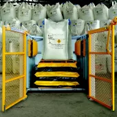 Block-buster bulk bag container