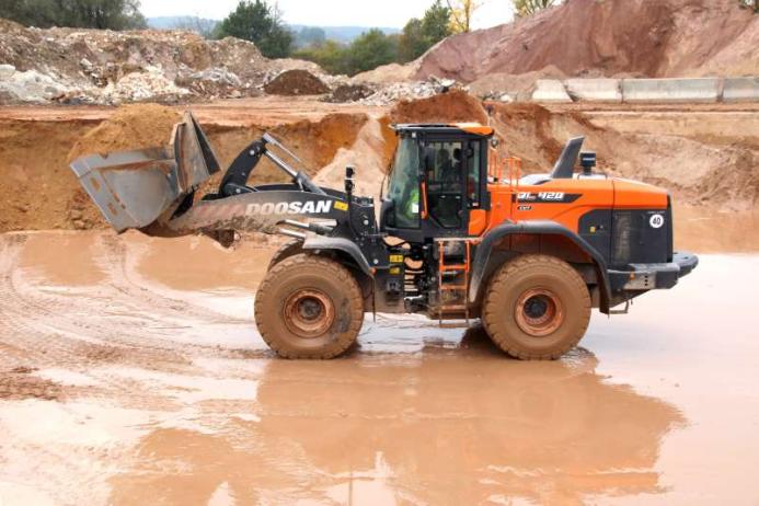 Doosan DL420CVT-7 wheel loader