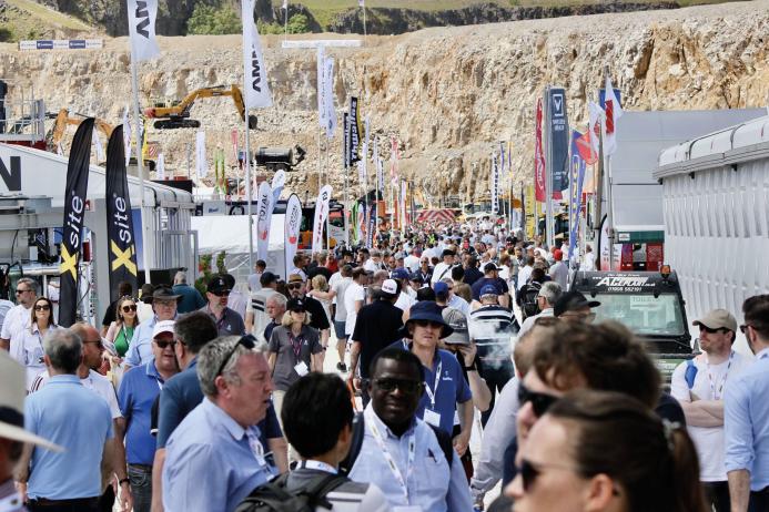 Hillhead 2022 crowds