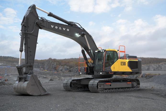 The Volvo EC500 excavator is fitted with Volvo Smart View with Obstacle Detection