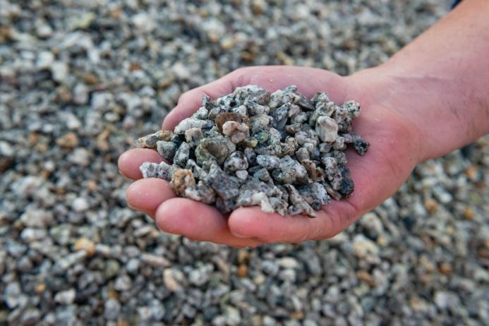 The low-carbon secondary granite aggregate from Cornwall