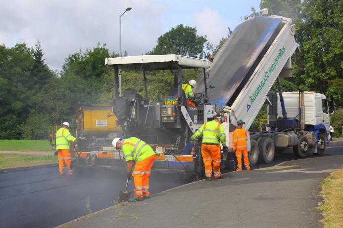 Aggregate Industries have been chosen to deliver a five-year, £47 million road repair and maintenance contract across 3,000 miles of highways in Leicester and Leicestershire