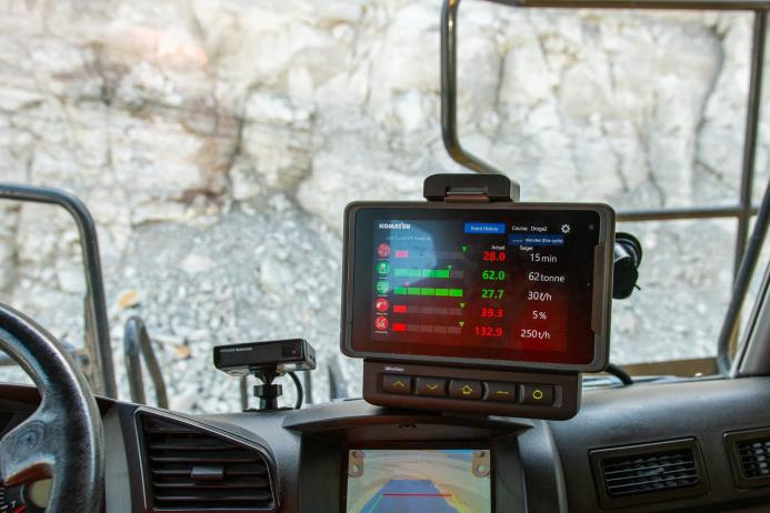 The Komatsu Operator Guidance Monitor (OGM) for rigid dumptrucks