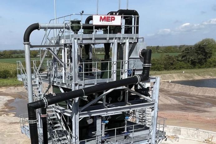 The MEP two-stage de-ligniting sand plant receives the –4mm material together with the water from the Hydrolig plant
