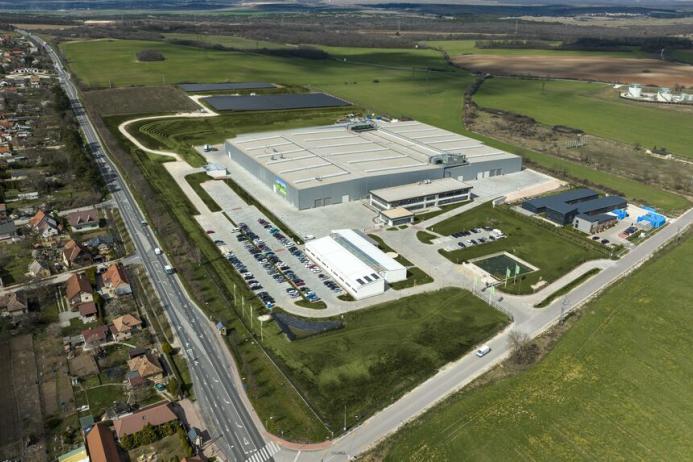 Sennebogen open new plant 