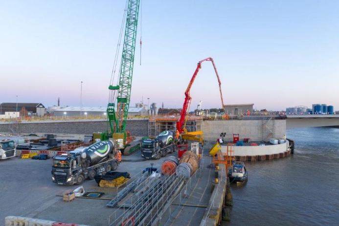 Concrete pours took place between 6pm and the early hours of the morning to avoid congestion