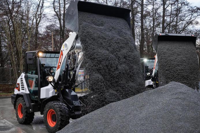 The new L95 offers high stability and lift capacity and impressive breakout, push and pull forces, together with a comprehensive selection of Bobcat attachments