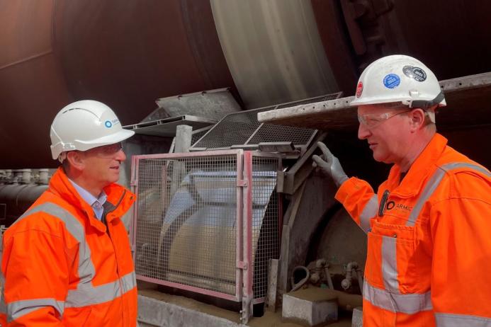 L-R: The Rt Hon Alun Cairns MP with Tarmac’s Aberthaw cement plant manager Stuart Escott