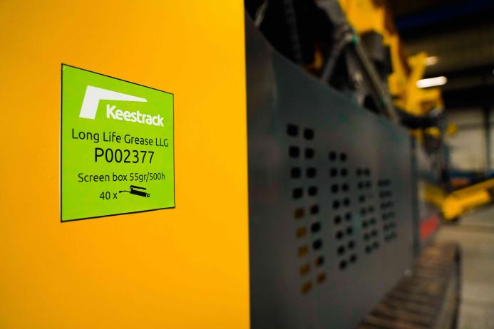 Greasing points are well indicated by green labels on the Keestrack machines, with clear instructions