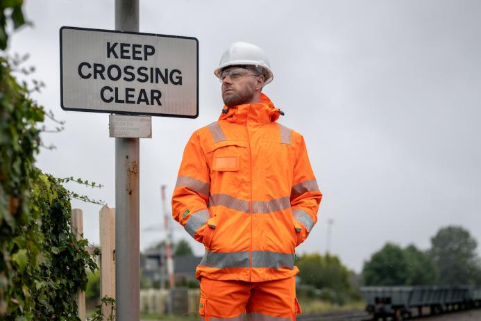 Arco’s Responsible hi-vis clothing line includes garments that have been designed for all weathers and temperatures and conform to the relevant hi-vis safety standards
