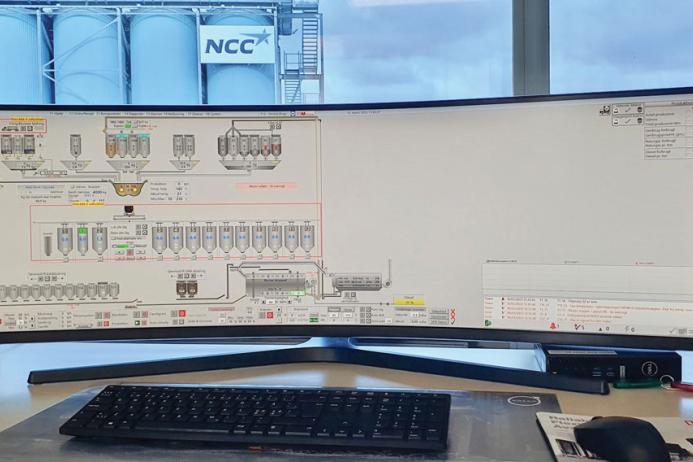 The AMC control system operates with a wide screen