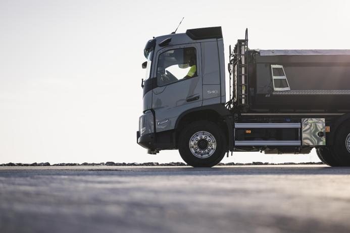 Volvo Trucks’ FM and FMX heavy-duty ranges are being upgraded with new technologies