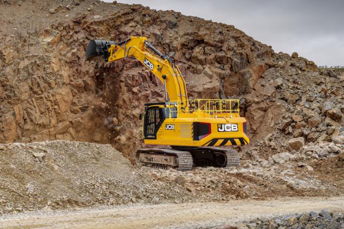 The 370X delivers a heavy-duty excavator solution for markets around the world