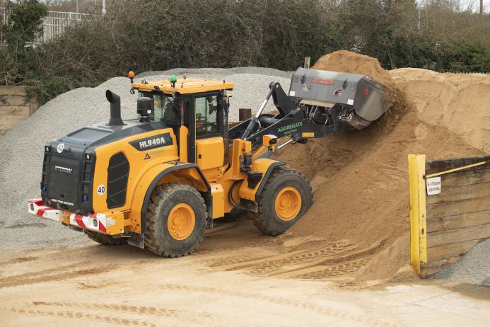 Aggregate Industries have added 21 HD Hyundai wheeled loading shovels to their equipment fleet across the UK