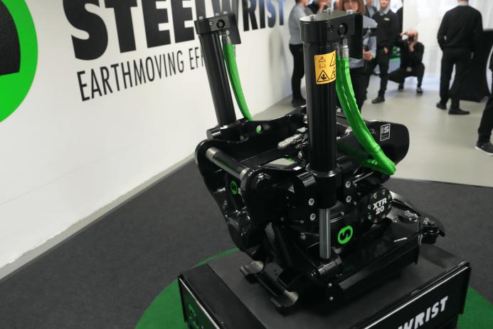 Steelwrist's latest XTR20 tiltrorator on display 