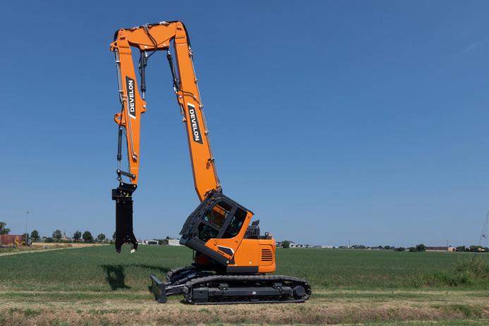New Develon DX140RDM-7 demolition excavator 