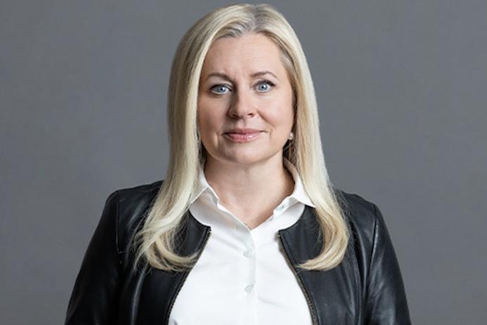 Dr Katharina Beumelburg