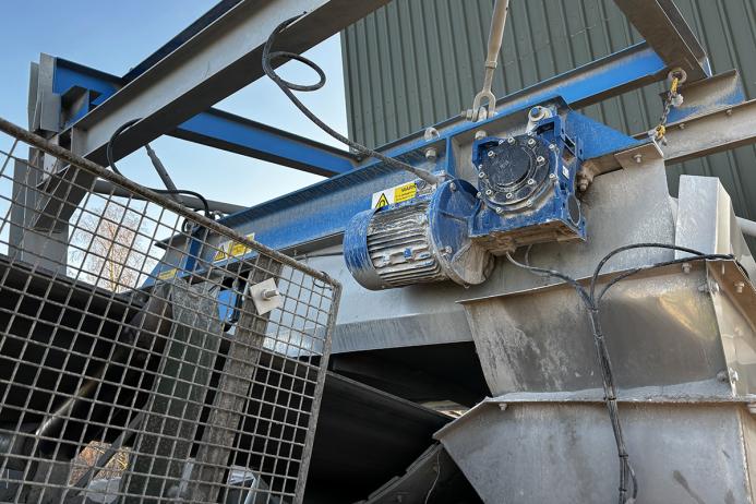 ElectroMax-Plus overband magnet installation