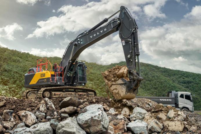 The new 50-tonne Volvo EC500 crawler excavator from Volvo CE