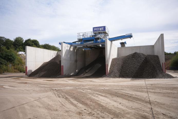 The CD&E waste-recycling plant allows Mone Bros to produce a range of high-quality recycled products