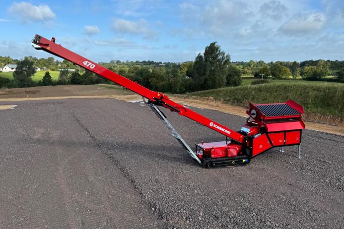 The new 470 XGRID screener/stacker and stockpiler from Screencore