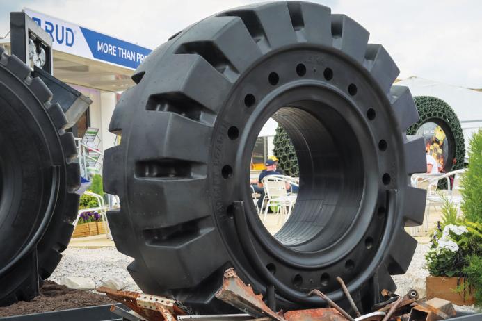 Kirkby Tyres stock and supply a comprehensive range of high-performance and durable OTR tyres, including the BKT Maglift Loader which has been specifically engineered for use in the most demanding applications, such as waste-recycling, demolition, and mining