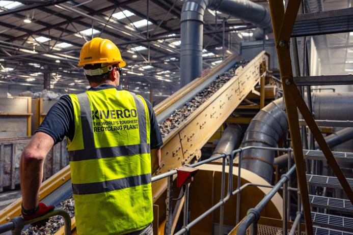 Westminster Waste’s new Kiverco C&D recycling plant can process up to 60 tonnes/h 
