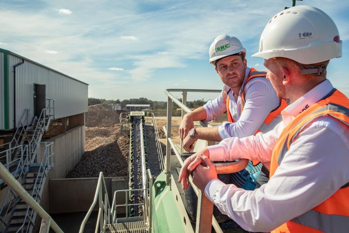 L-R: Oliver Rees, managing director of SRC Group, talking to David Kinloch, director of UK & Ireland, Middle East & Africa and Australasia at CDE