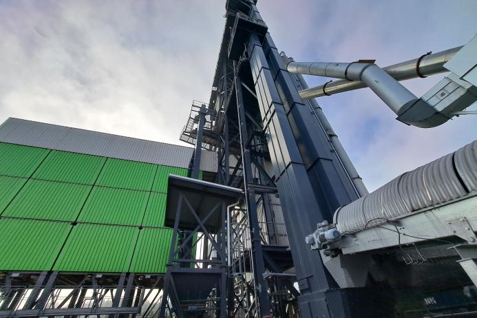 Ammann’s newly retrofitted mixed-material storage silo at Asfalttikallio’s asphalt plant in Tuusula, Finland