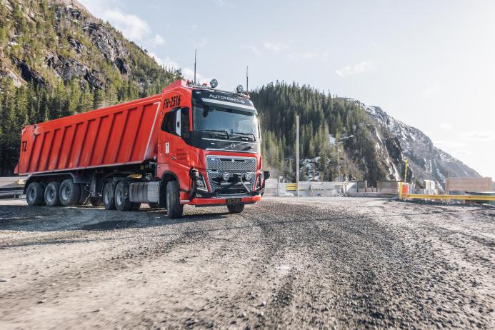 In 2023, VAS reached a major milestone for the industry by removing the safety driver at Brønnøy Kalk