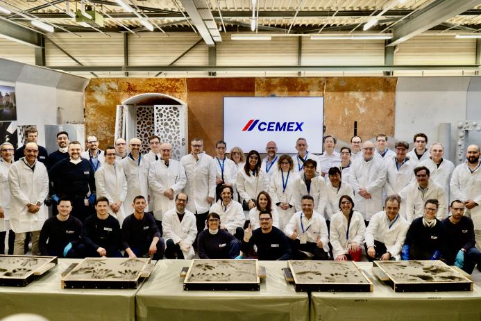 Participants experienced an exclusive guided tour of Cemex’s Research and Development laboratory
