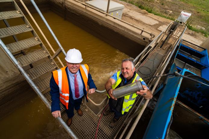 L-R: Bob Borthwick and Peter Scott with a modified 10-micron filter that allows Scott Bros’ wash plant to operate solely using recycled water