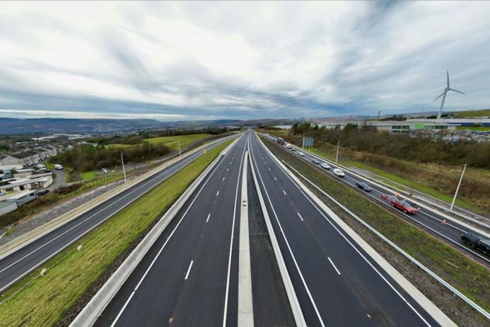 Tarmac have supplied and laid more than 400,000 tonnes of asphalt for the A465 Heads of the Valleys upgrade
