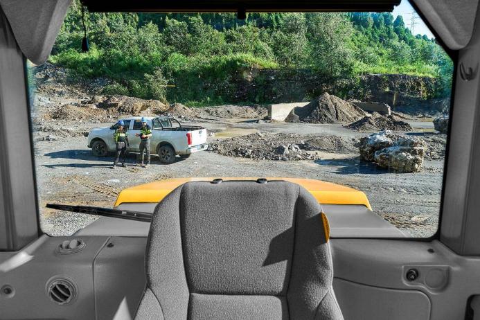 The new shape ensures excellent all-round visibility for the operator