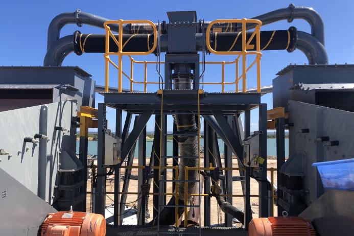 Q&R Industrial Hoses specialize in the manufacture of pinch valve sleeves, rubber hoses, and other rubber products and linings