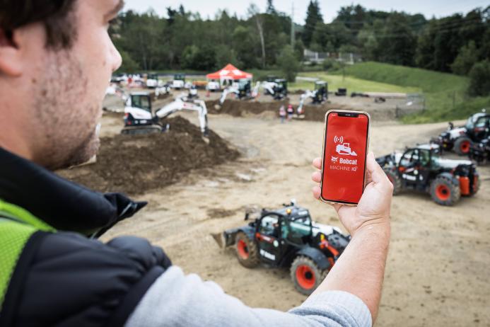 Bobcat Machine IQ helps prevent theft, reduces downtime, and maximizes productivity through proactive servicing and machine tracking
