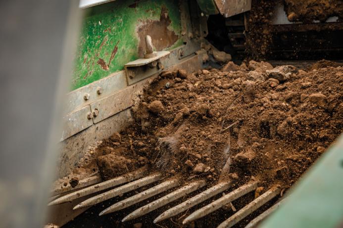 With CDE’s wet-processing solutions, SRC can process incoming inert and non-hazardous materials whilst maximizing the recovery of high-quality recycled sand and aggregates