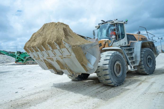 Second-Hand, First-Class Performance | Agg-Net