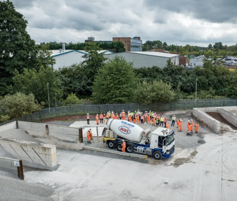 The low-carbon concrete demonstration took place at Aggregate Industries’ SRM Concrete site in Paston Road, Wythenshawe