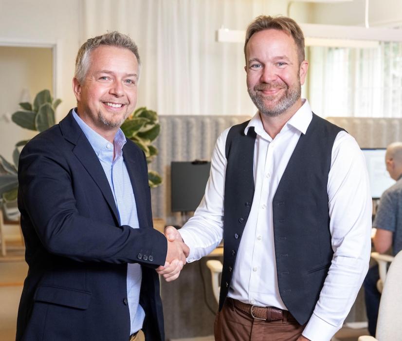 L-R: Max Tschurtschenthaler, global business unit manager - cement with ABB Process Industries, and Mattias Jones, chief executive officer of Captimise, have agreed to use their solutions that exist today to drive change for customers