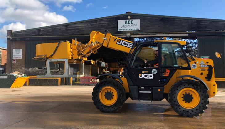 Ace Liftaway's new 1,800-litre Quickspray dust-suppression unit from Ace Plant Quickspray