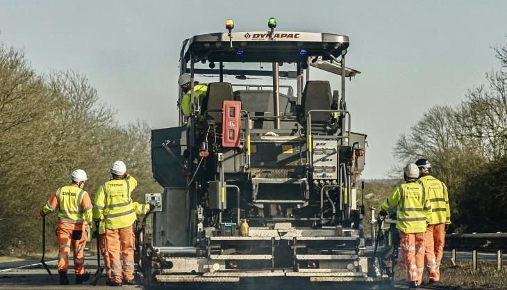 Innovative low-carbon surfacing work on the A414 in Hertfordshire A414 in Hertfordshire