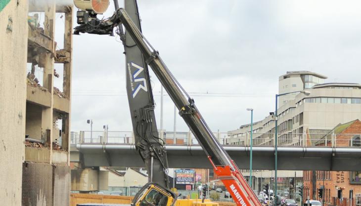 ACE Plant and AR Demolition collaborate to develop bespoke telehandler with Dustfighter dust-suppression unit Dust-suppression system fitted to a telehandler